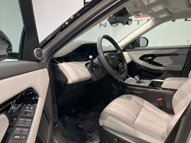Used 2025 Land Rover Range Rover Evoque S image 14