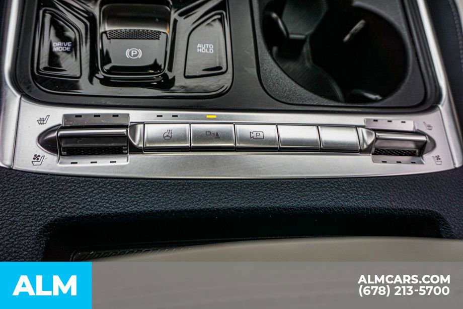 Used 2025 Kia Carnival SX Prestige image 52