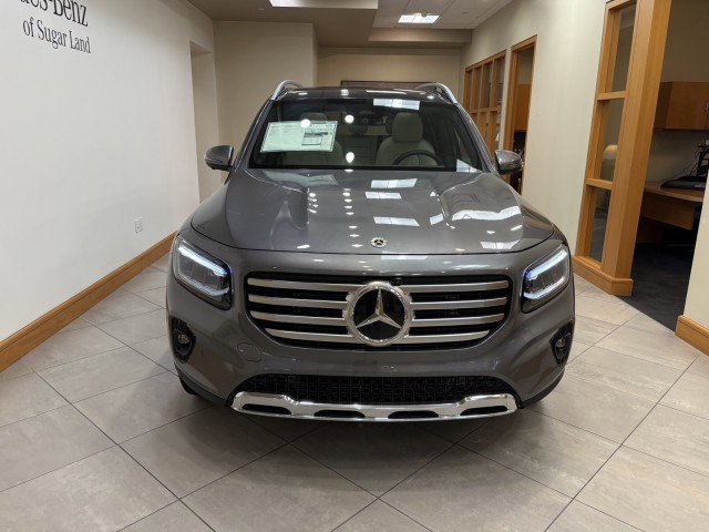 New 2026 Mercedes-Benz GLB 250 image 2