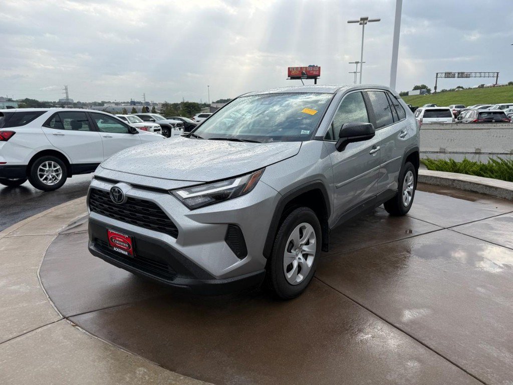 Certified 2025 Toyota RAV4 LE FWD image 10