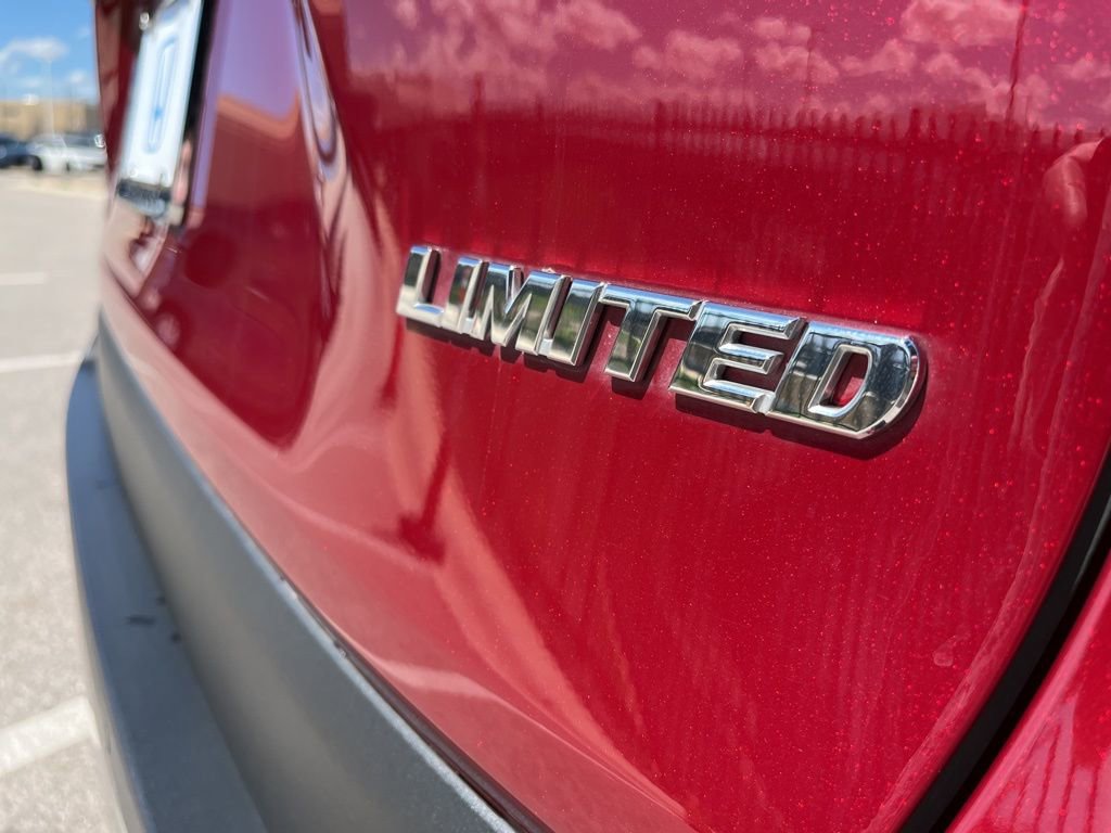 Used 2024 Toyota RAV4 Limited image 9