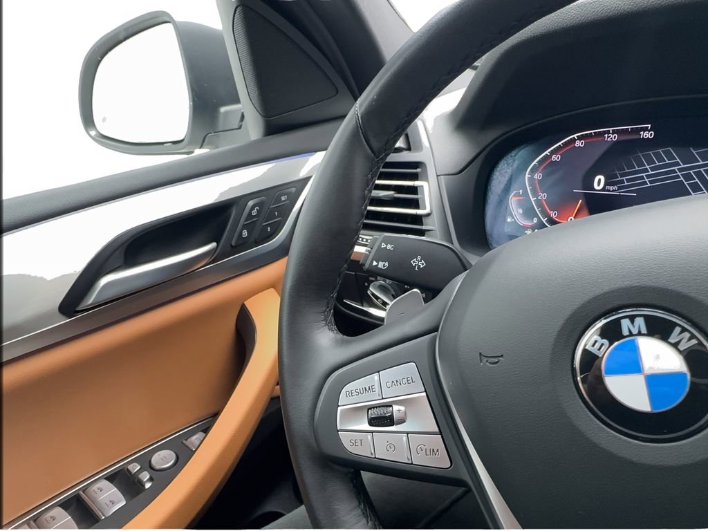 Used 2025 BMW X4 xDrive30i image 43