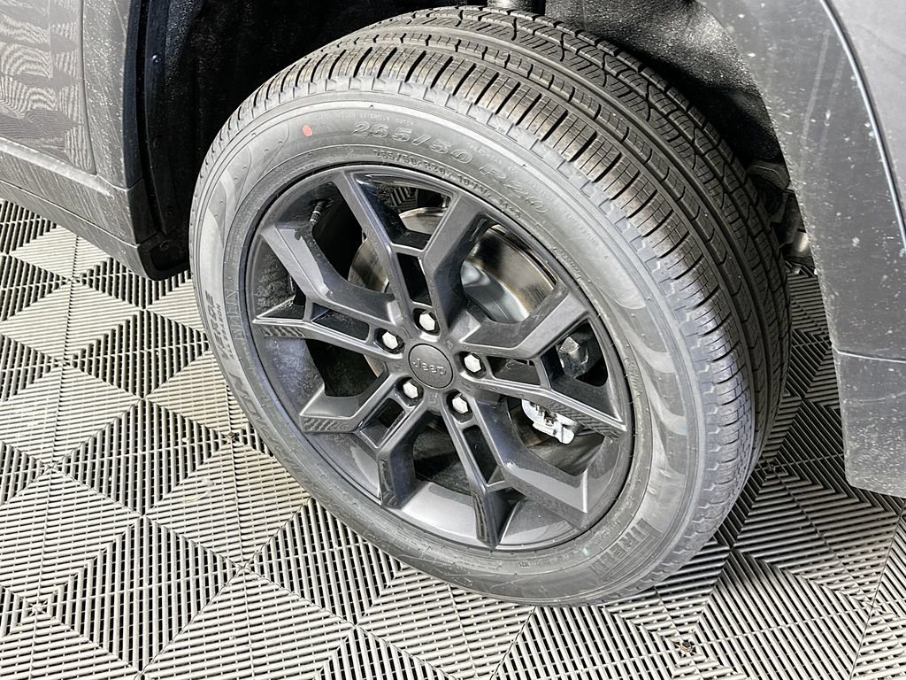 New 2025 Jeep Grand Cherokee L Limited image 40