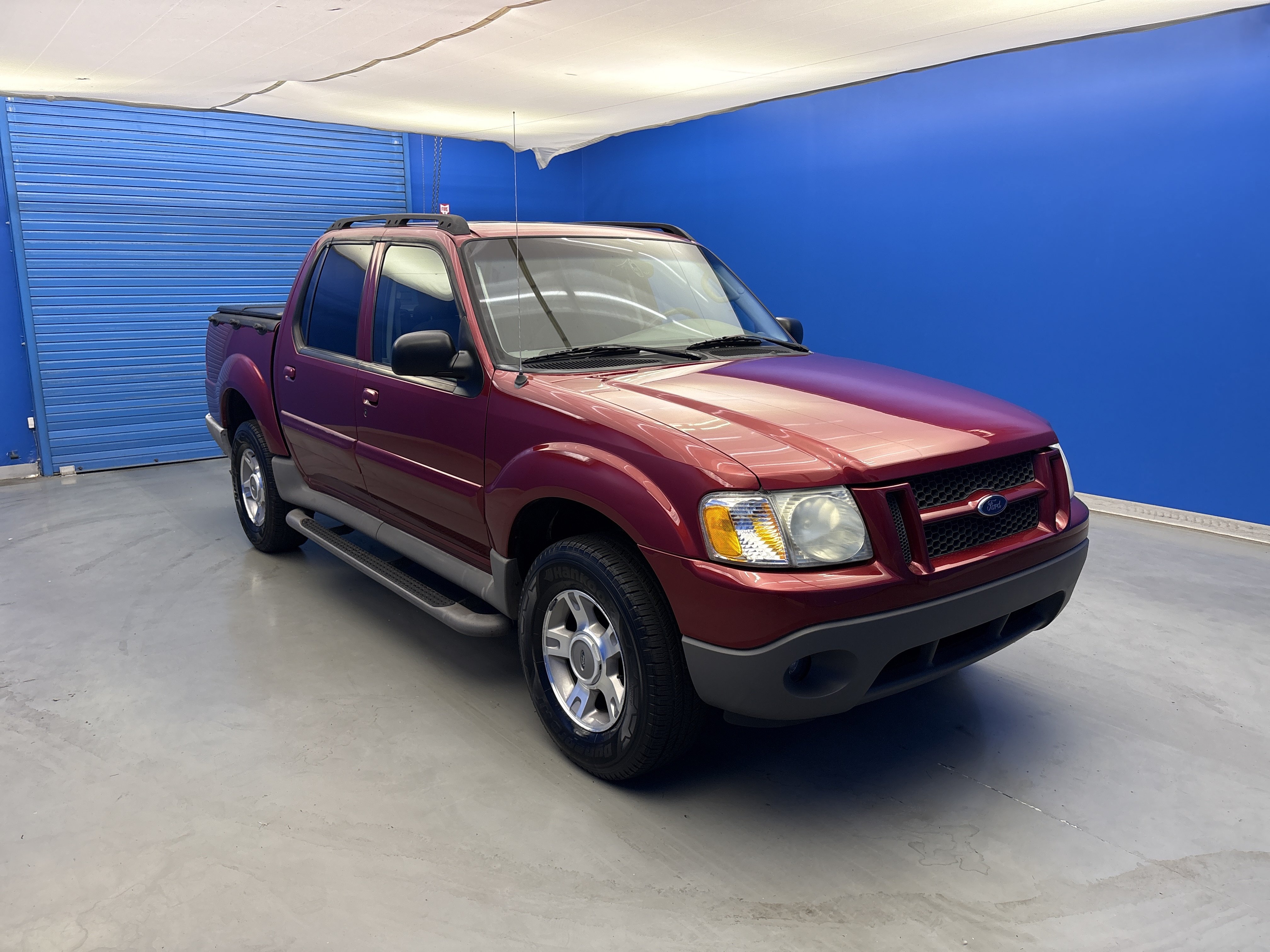 Used 2003 Ford Explorer Sport Trac XLS RWD image 2