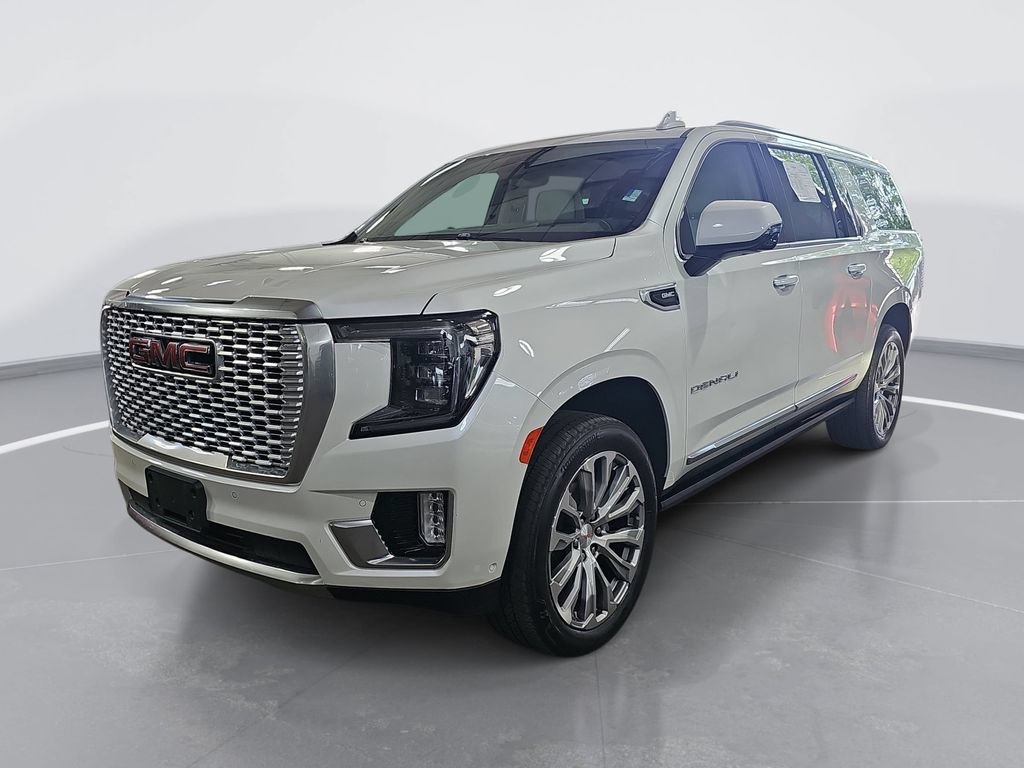 Used 2023 GMC Yukon XL Denali w/ Denali Reserve Package AWD/4WD image 9
