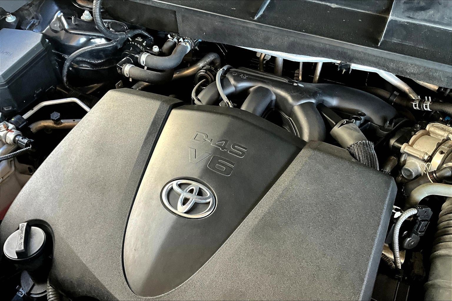 Used 2021 Toyota Highlander XLE image 32