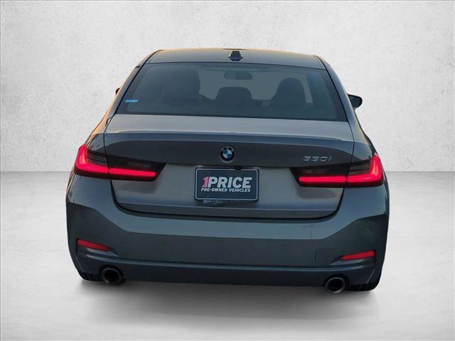Used 2024 BMW 330i Sedan w/ Convenience Package RWD image 7