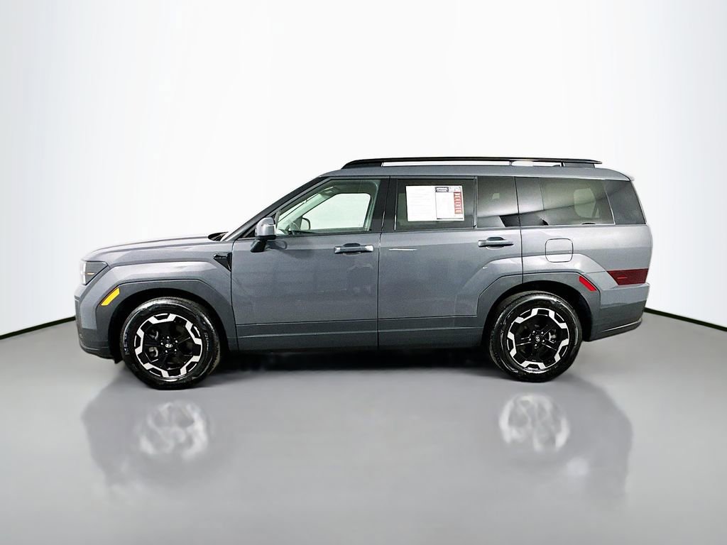 Used 2025 Hyundai Santa Fe SEL FWD image 5