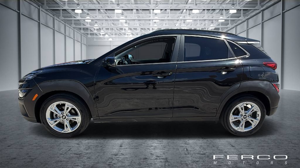 Used 2023 Hyundai Kona SEL FWD image 2