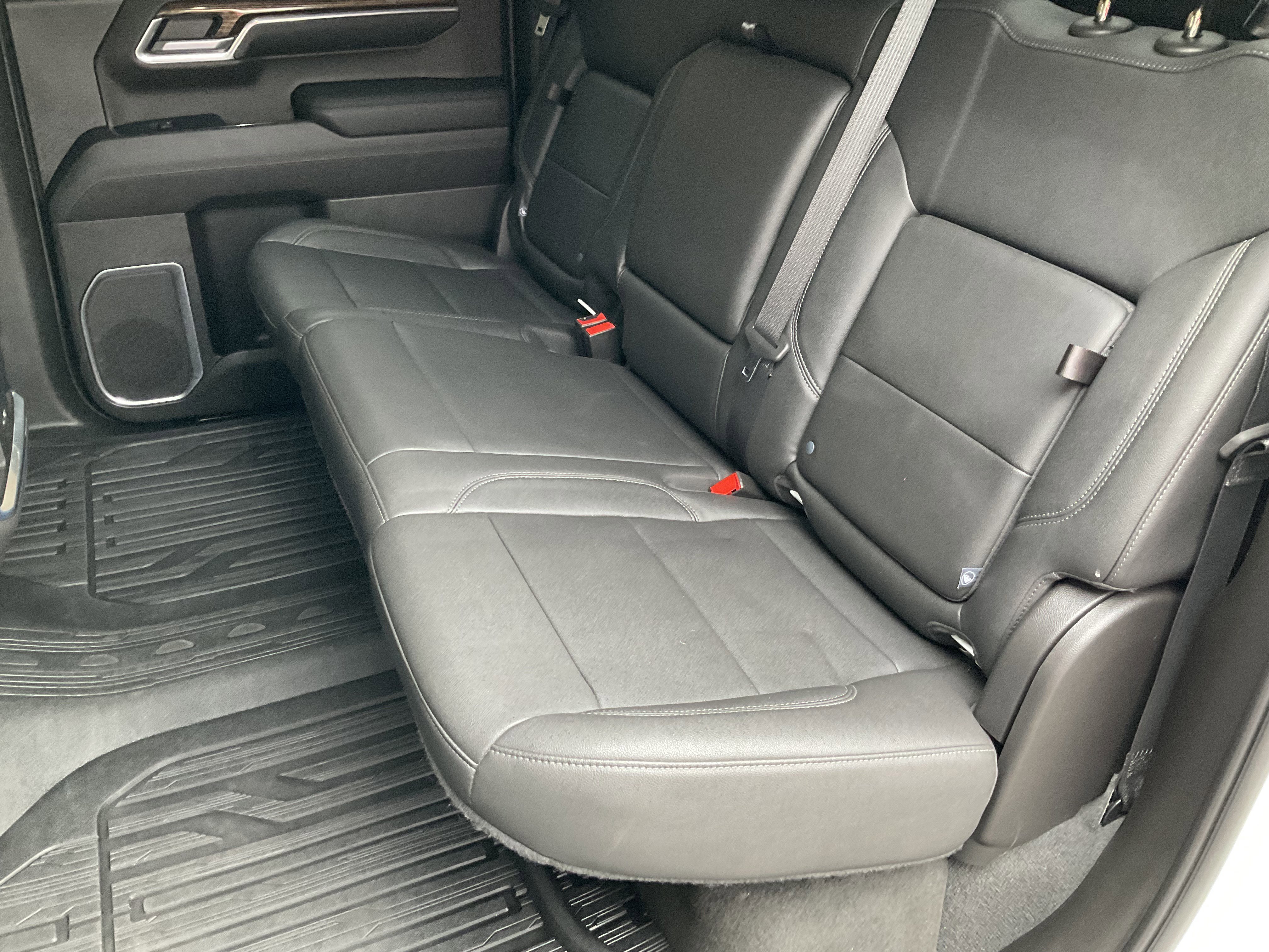 Used 2022 GMC Sierra 1500 Elevation w/ Elevation Premium Package AWD/4WD image 38