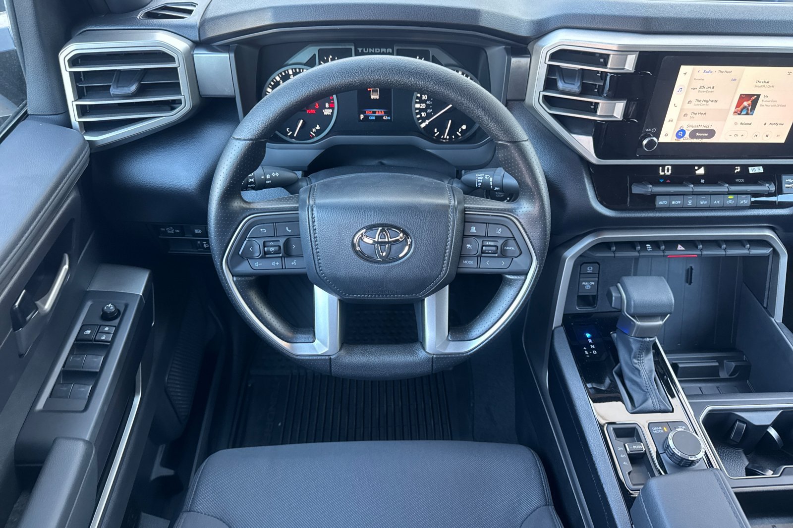 New 2026 Toyota Tundra SR5 w/ SR5 Convenience Package AWD/4WD image 15