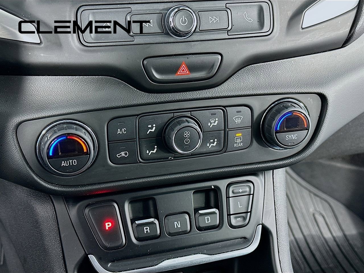 Used 2021 GMC Terrain SLE w/ Driver Convenience Package image 22