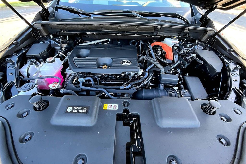 Used 2025 Lexus NX 300h AWD w/ Accessory Package (2T) image 9