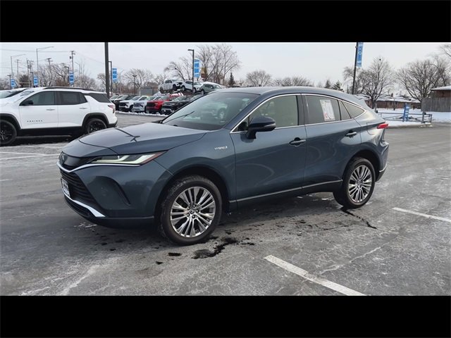 Used 2021 Toyota Venza Limited image 4