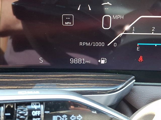 Used 2025 Cadillac Escalade Premium Luxury w/ Touring Package image 23