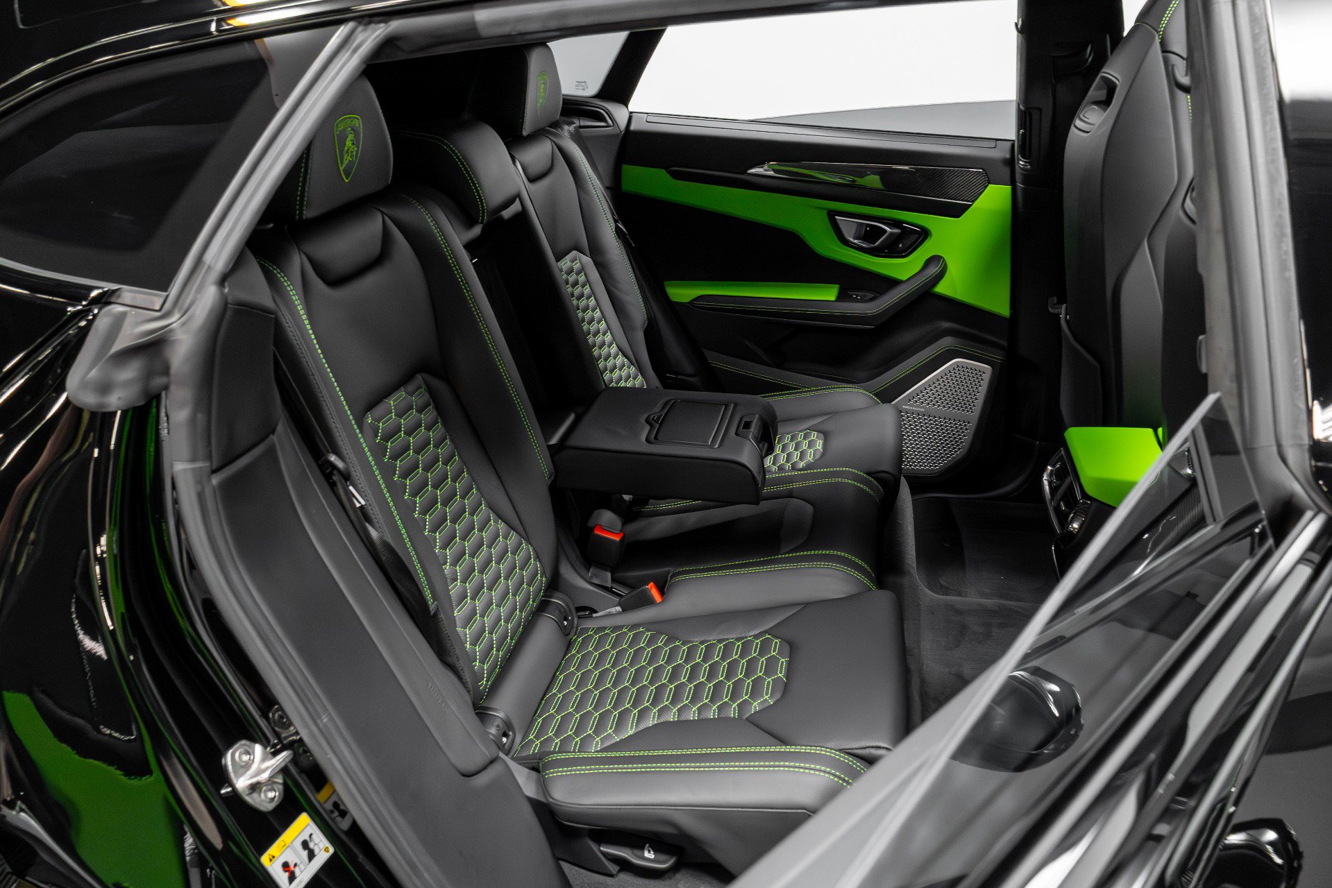 Used 2022 Lamborghini Urus image 28