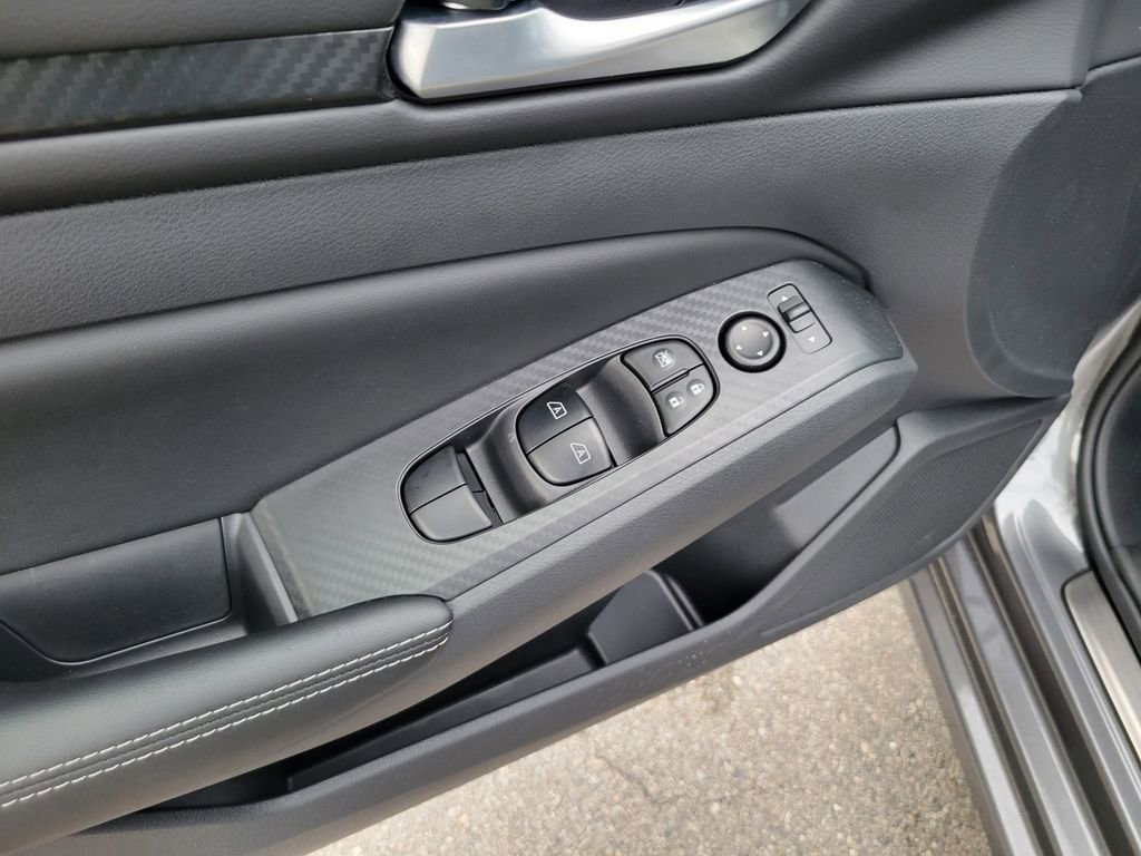 Used 2025 Nissan Altima 2.5 SV w/ SV Special Edition Package image 19