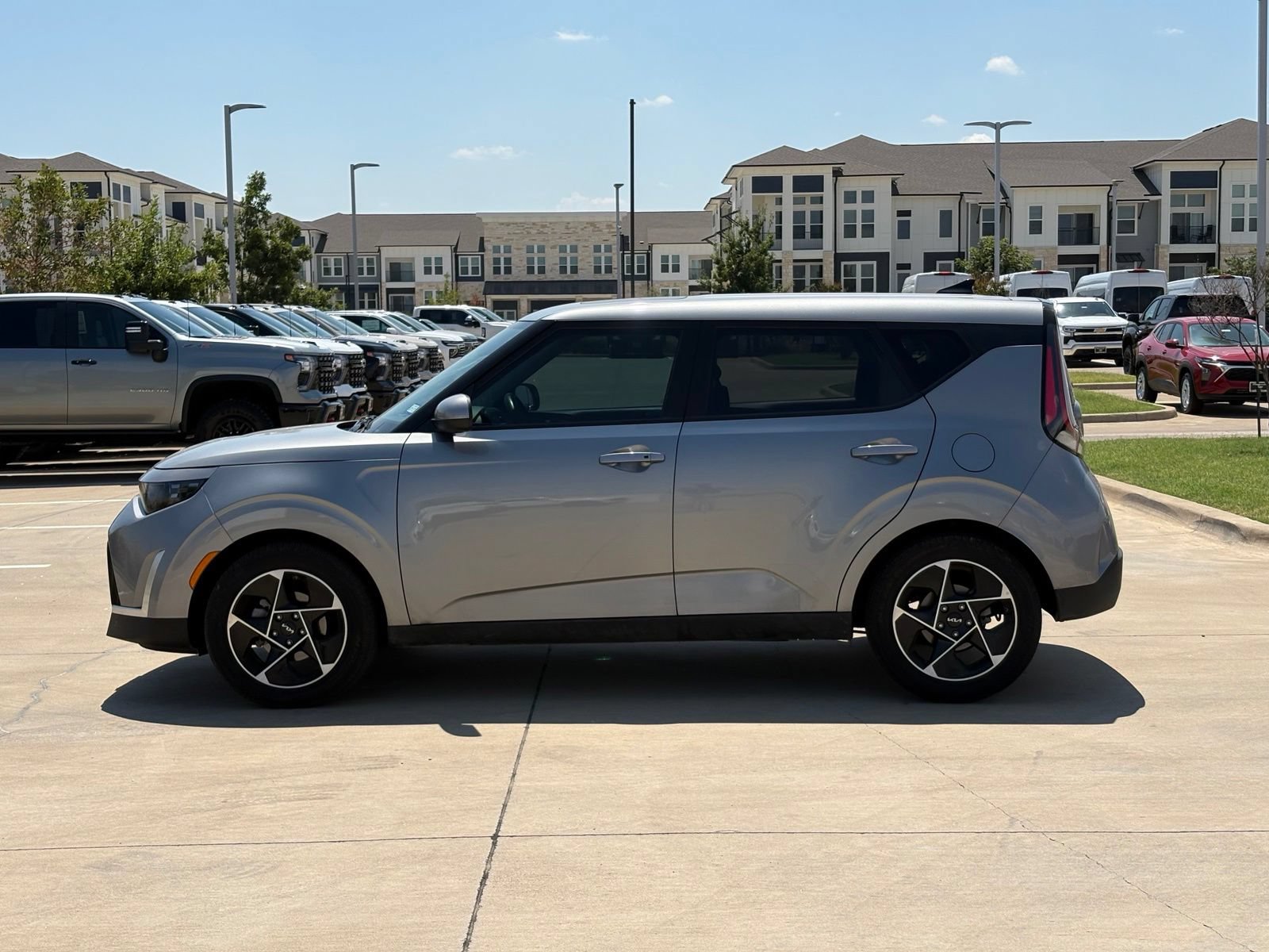 Used 2025 Kia Soul EX FWD image 4