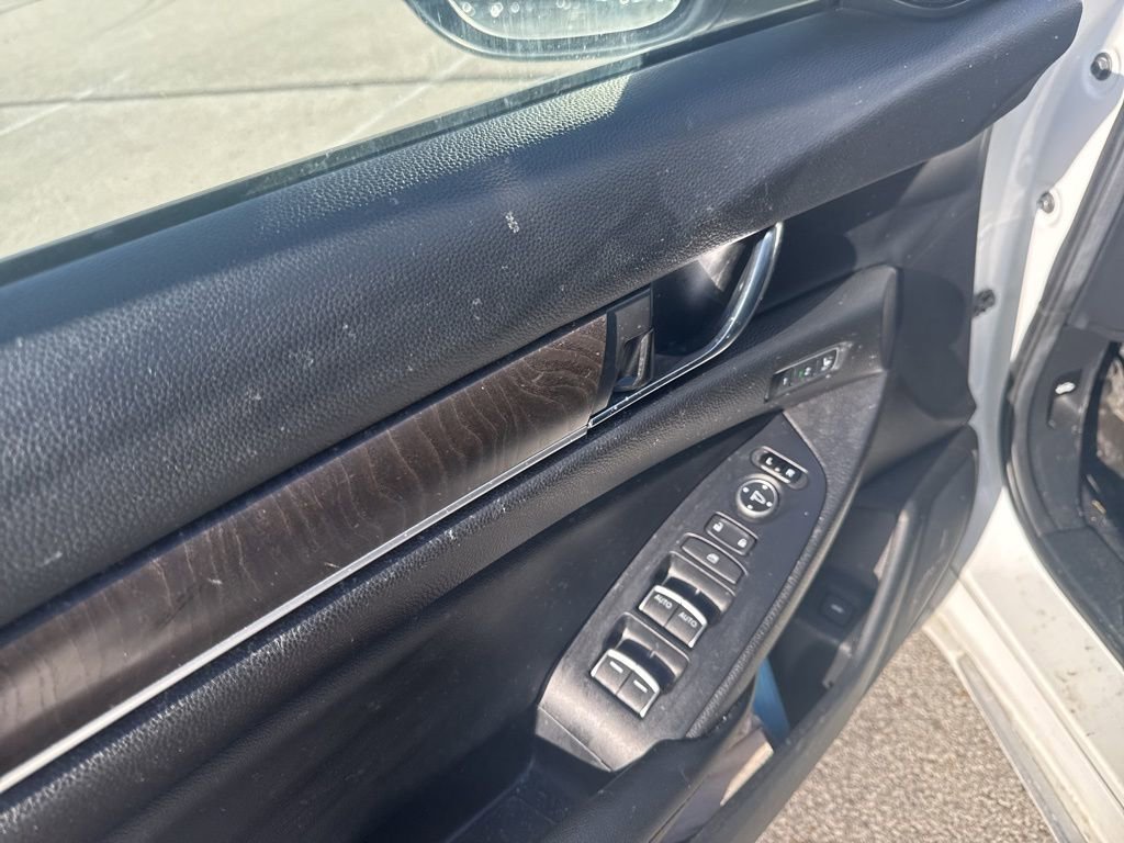 Used 2019 Honda Accord Touring image 16