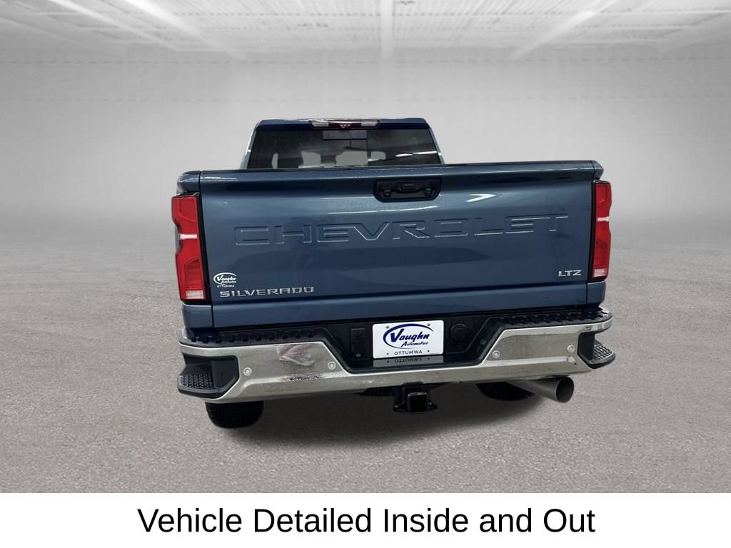 Used 2025 Chevrolet Silverado 2500 LTZ w/ LTZ Premium Package AWD/4WD image 11
