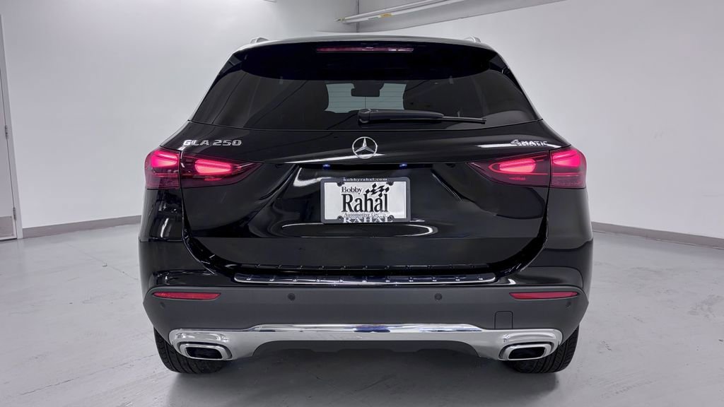 Certified 2025 Mercedes-Benz GLA 250 4MATIC image 5