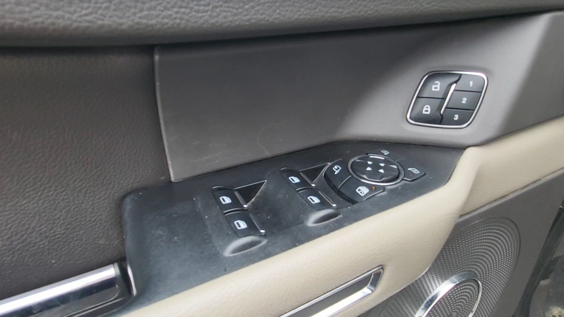 Used 2021 Ford Expedition Max XLT AWD/4WD image 19