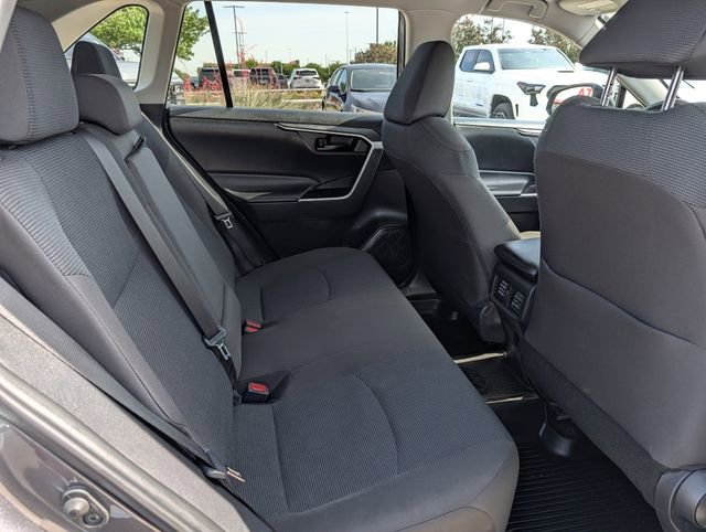 Used 2023 Toyota RAV4 LE FWD image 27
