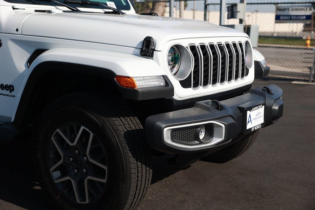 New 2026 Jeep Wrangler Unlimited Sahara AWD/4WD image 7