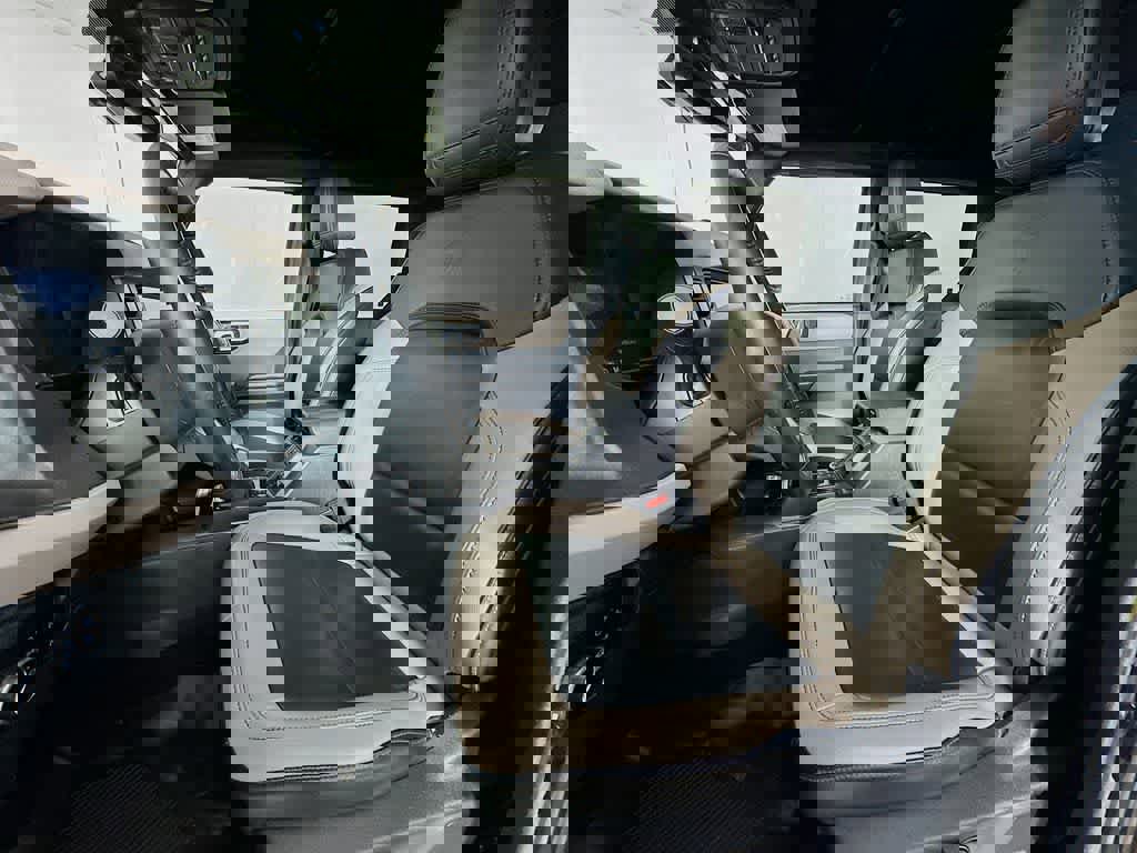 Used 2024 Ford Bronco Wildtrak image 12