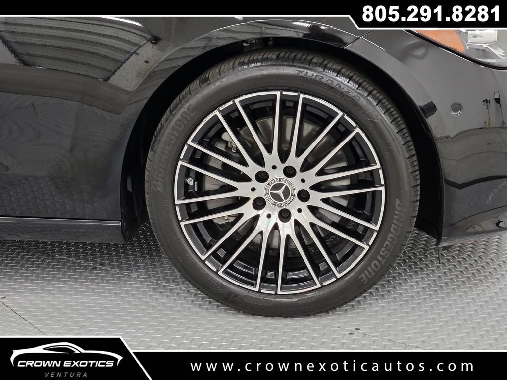 Used 2025 Mercedes-Benz C 300 Sedan image 9