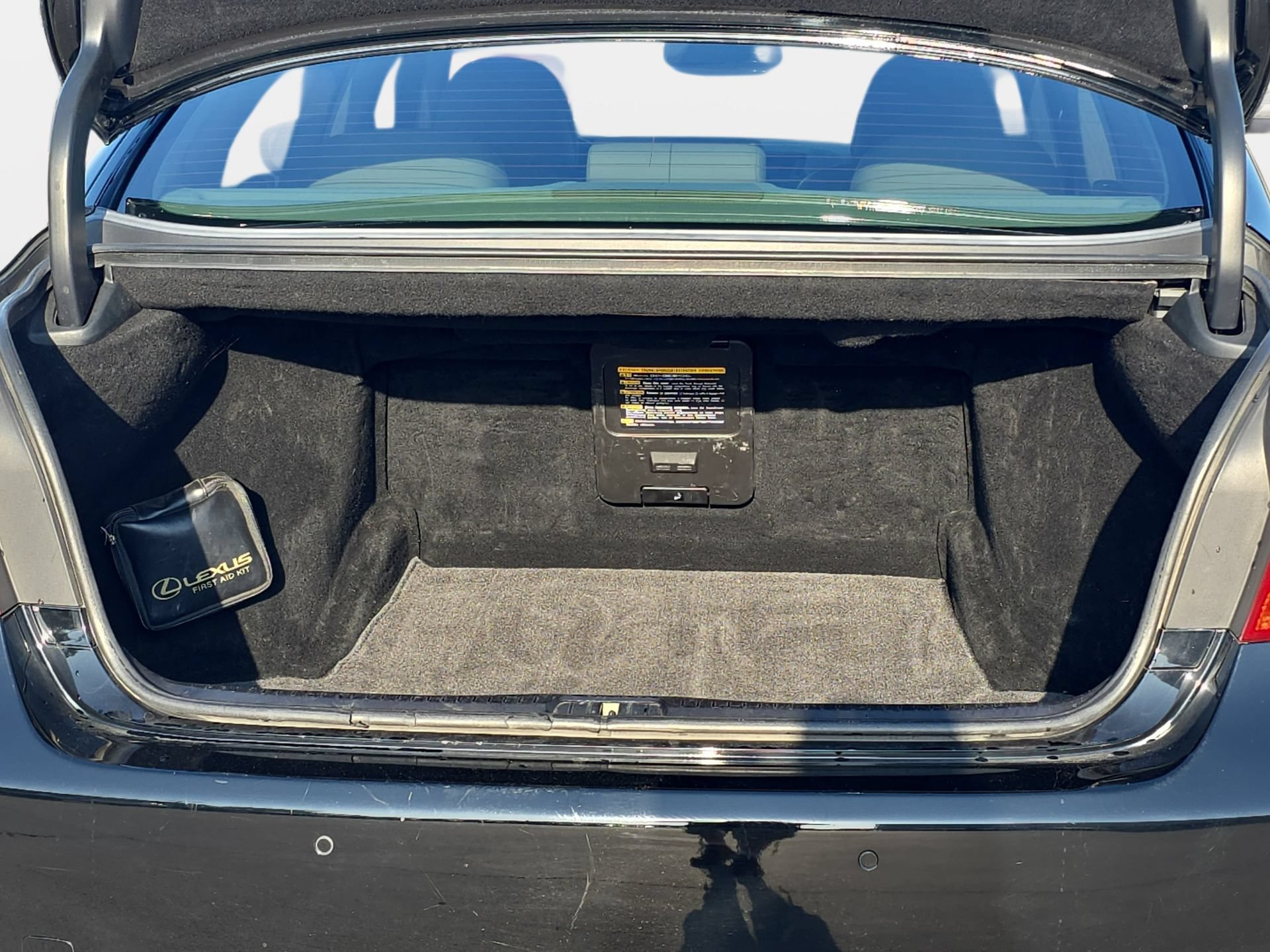 Used 2007 Lexus LS 460 L w/ Luxury Pkg RWD image 12