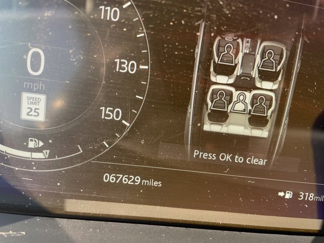 Used 2018 Land Rover Range Rover Sport HSE image 11