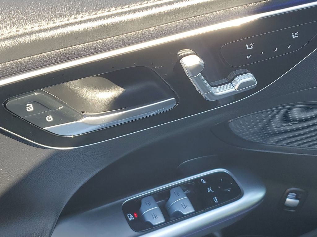 Used 2022 Mercedes-Benz C 300 Sedan w/ Pinnacle Trim Package image 47