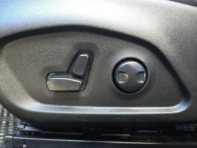 Used 2023 Jeep Renegade Latitude w/ Premium Group image 10