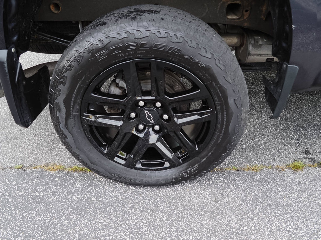 Certified 2023 Chevrolet Silverado 1500 Custom Trail Boss w/ 2.7L Blackout Package AWD/4WD image 33