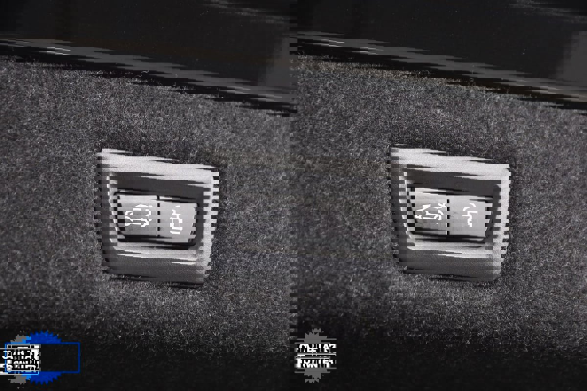 Used 2020 BMW M550i xDrive w/ Premium Package image 55