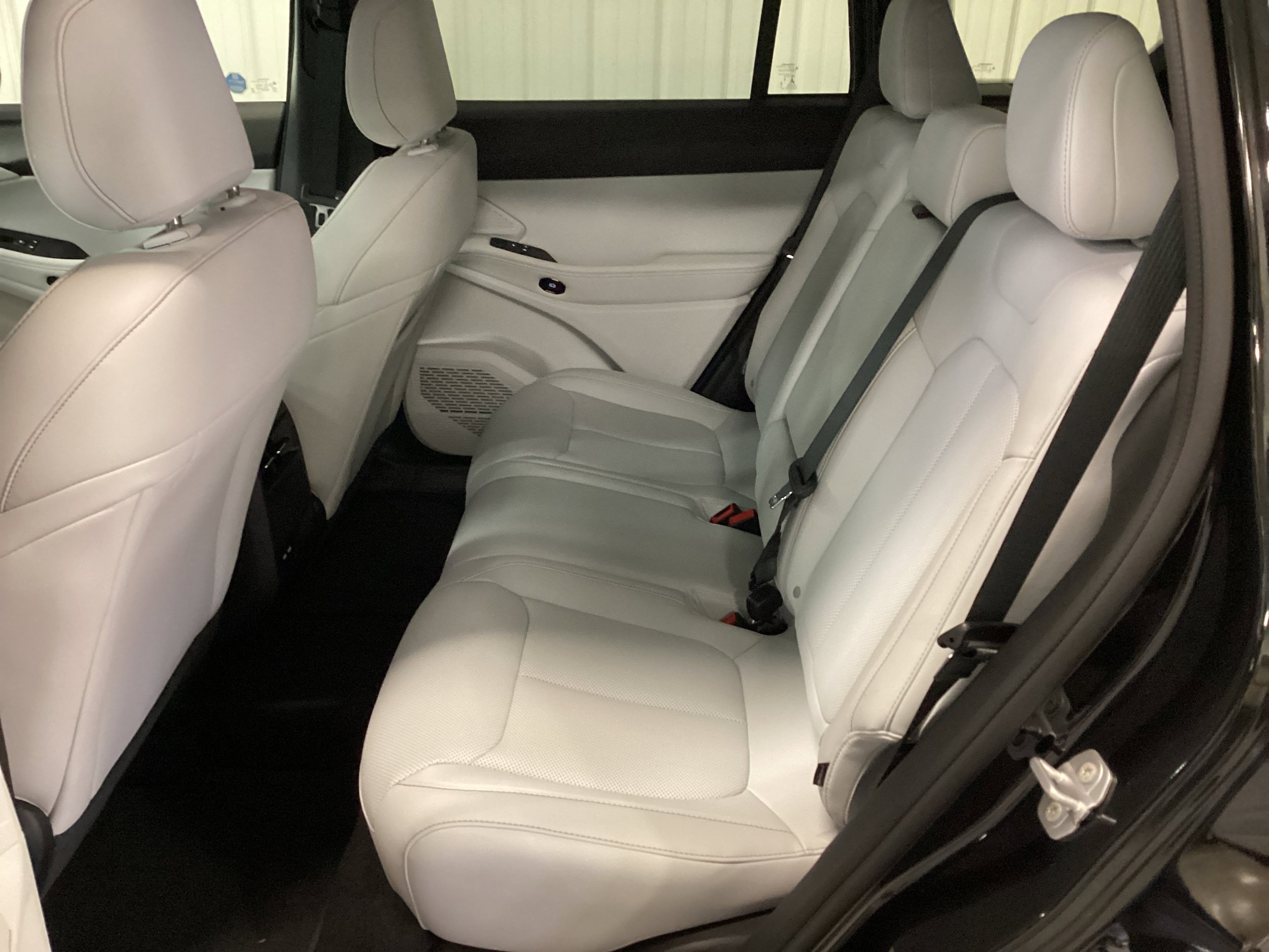 New 2026 Jeep Cherokee Limited AWD/4WD image 33