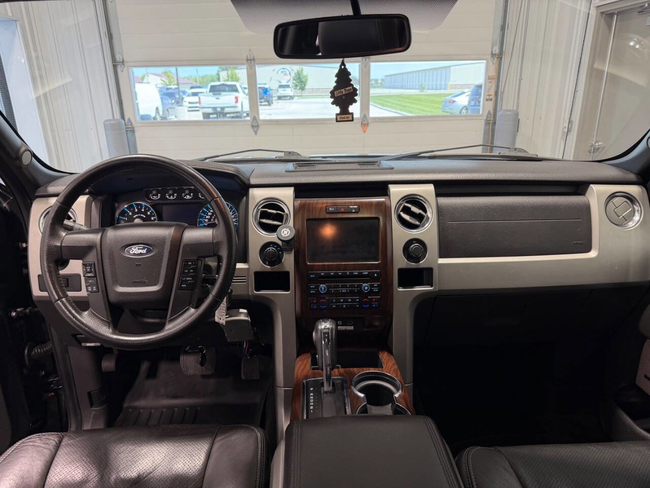 Used 2012 Ford F150 Lariat w/ Lariat Chrome Pkg AWD/4WD image 12