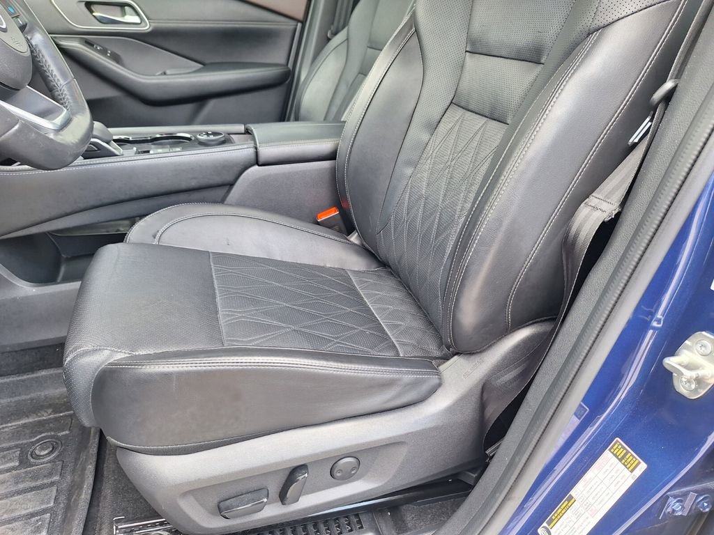 Used 2023 Nissan Rogue Platinum w/ Platinum Premium Package image 10