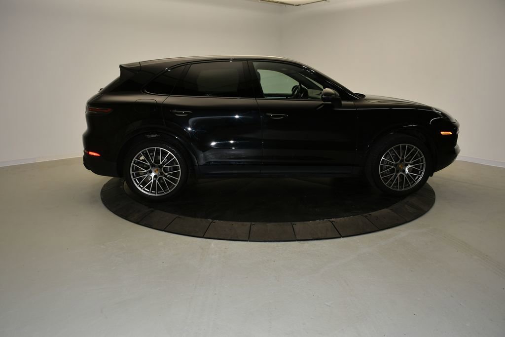 Certified 2023 Porsche Cayenne Platinum Edition AWD/4WD image 8