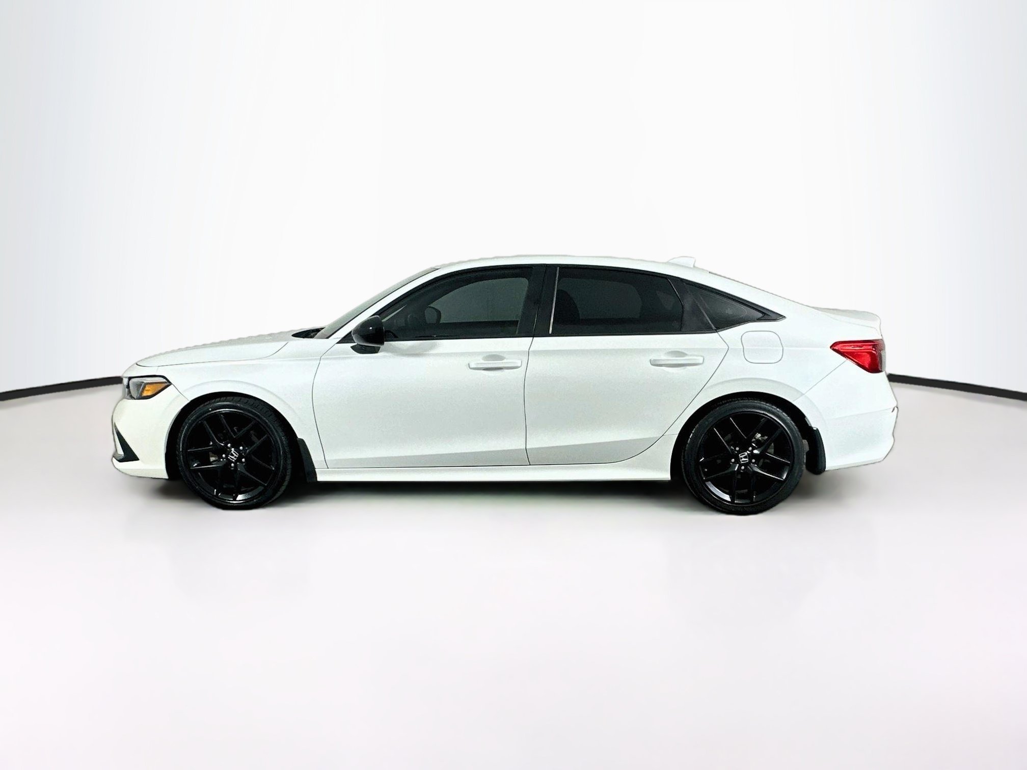 Used 2023 Honda Civic Sport image 4