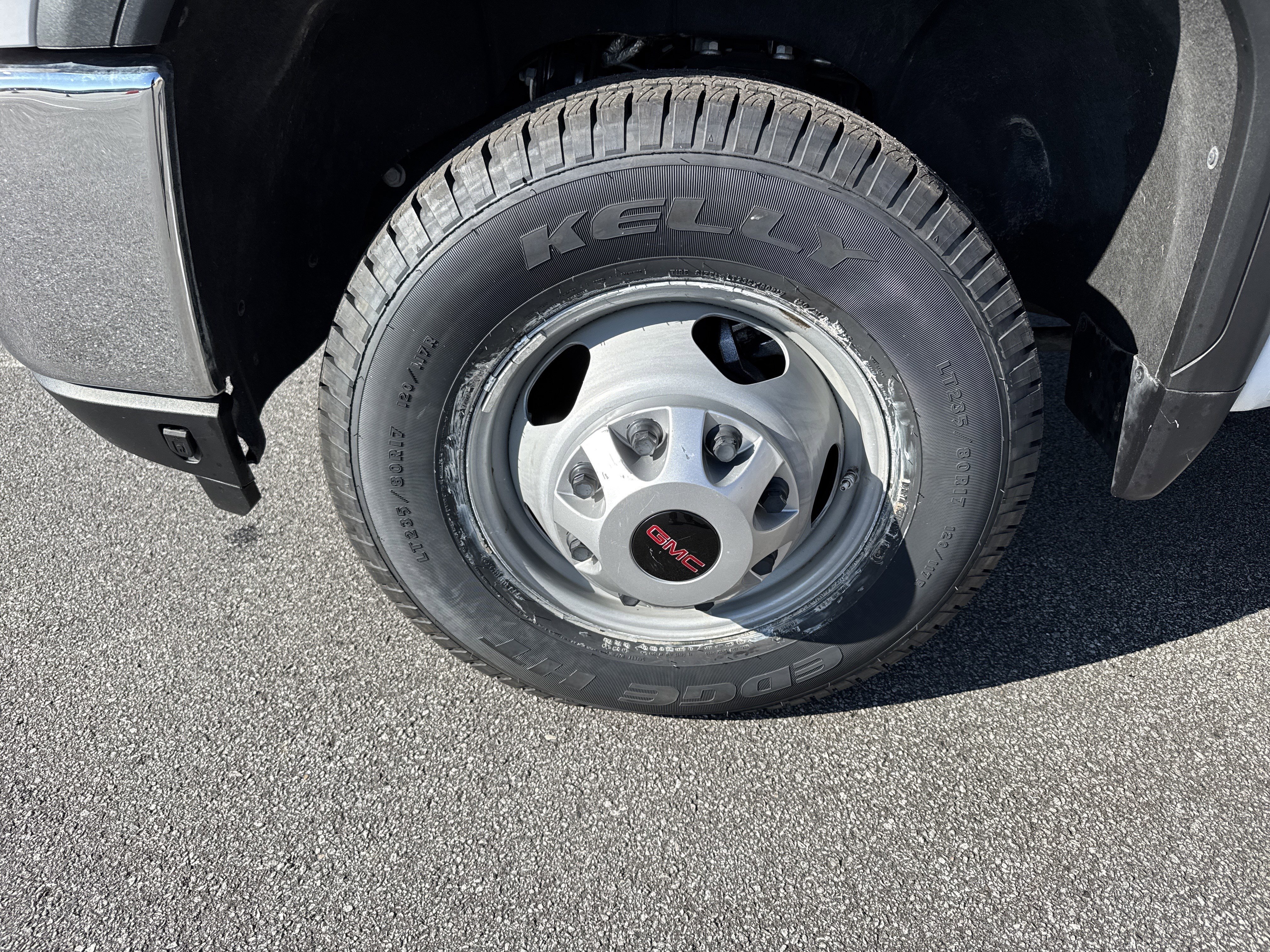 Used 2023 GMC Sierra 3500 Pro w/ Convenience Package image 13