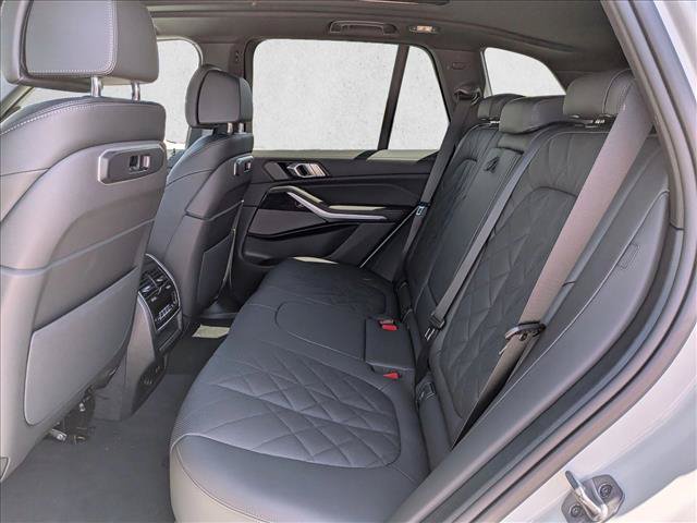New 2026 BMW X5 xDrive50e w/ M Sport Package AWD/4WD image 17