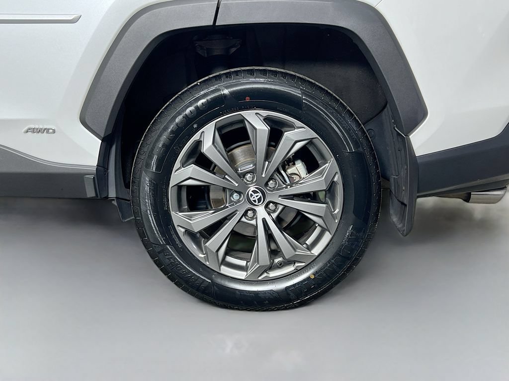 Used 2024 Toyota RAV4 Limited w/ Weather Package AWD/4WD image 31