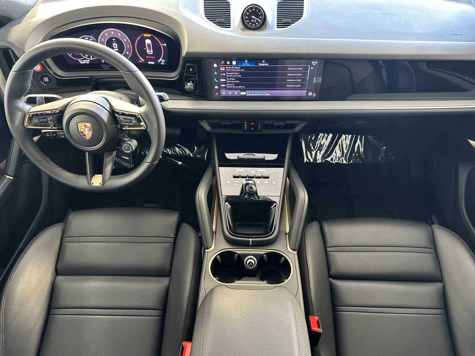 Certified 2026 Porsche Cayenne Coupe AWD/4WD image 6