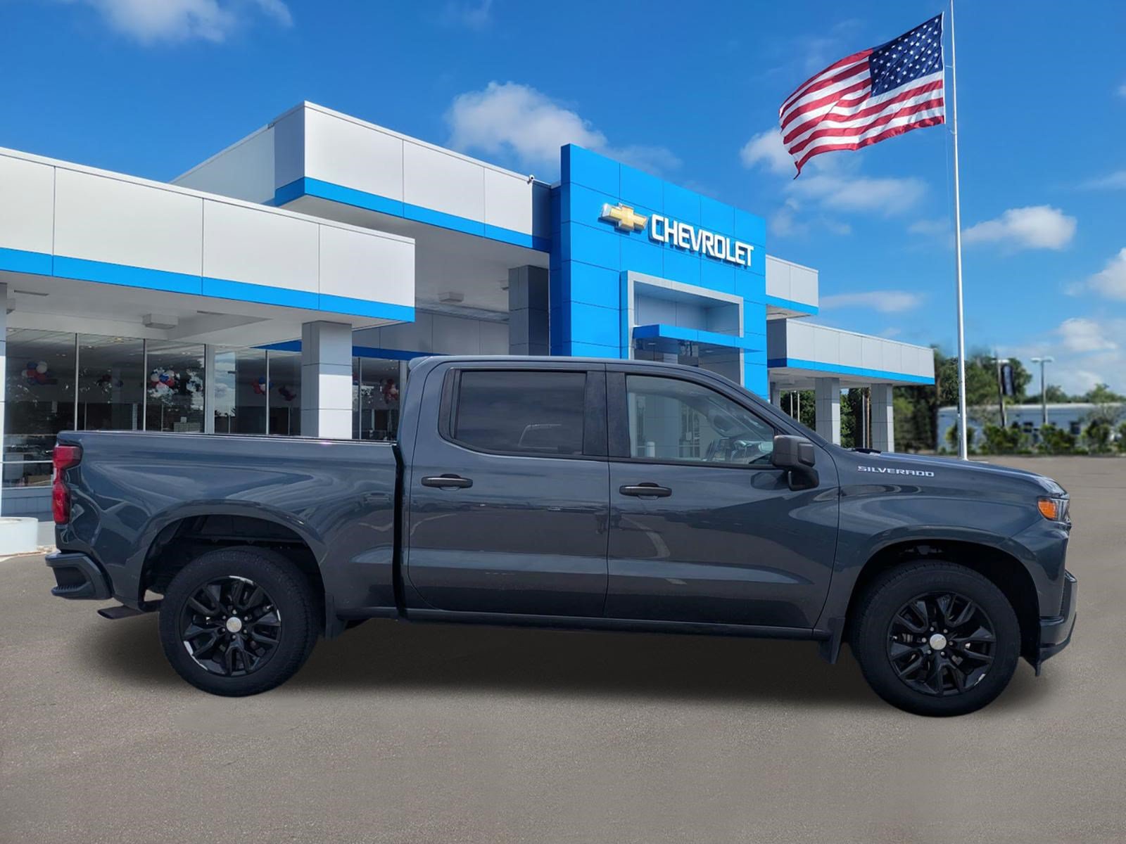 Used 2021 Chevrolet Silverado 1500 Custom RWD image 2