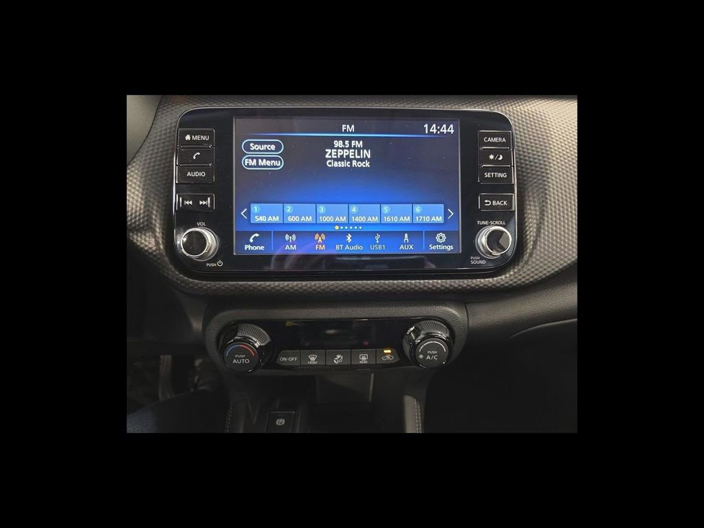 Used 2021 Nissan Kicks SV FWD image 22