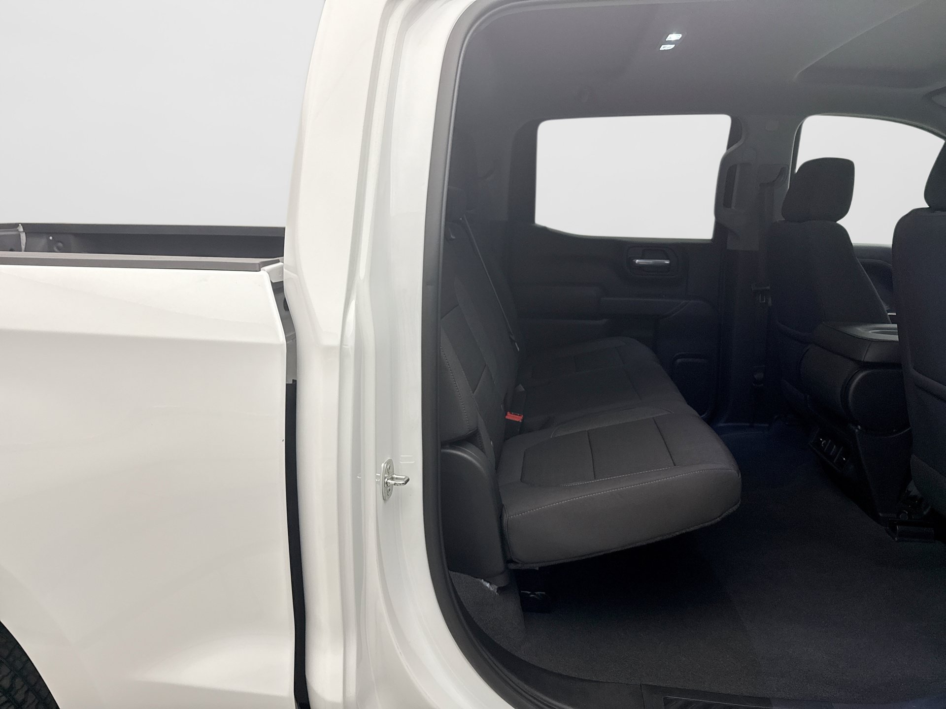Used 2021 Chevrolet Silverado 1500 LT w/ Bed Protection Package AWD/4WD image 17