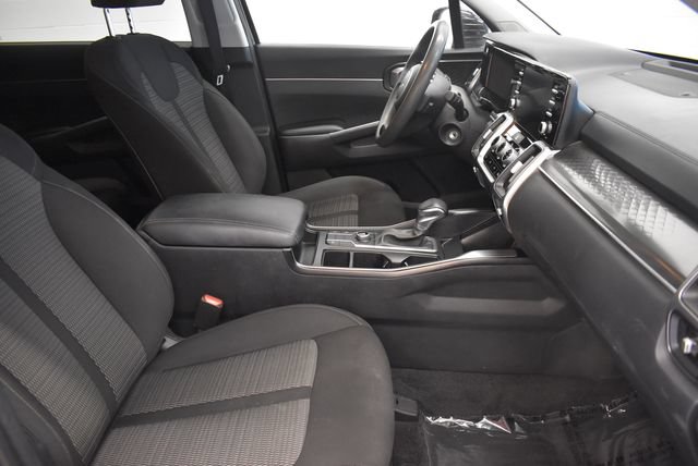 Used 2023 Kia Sorento LX AWD/4WD image 19