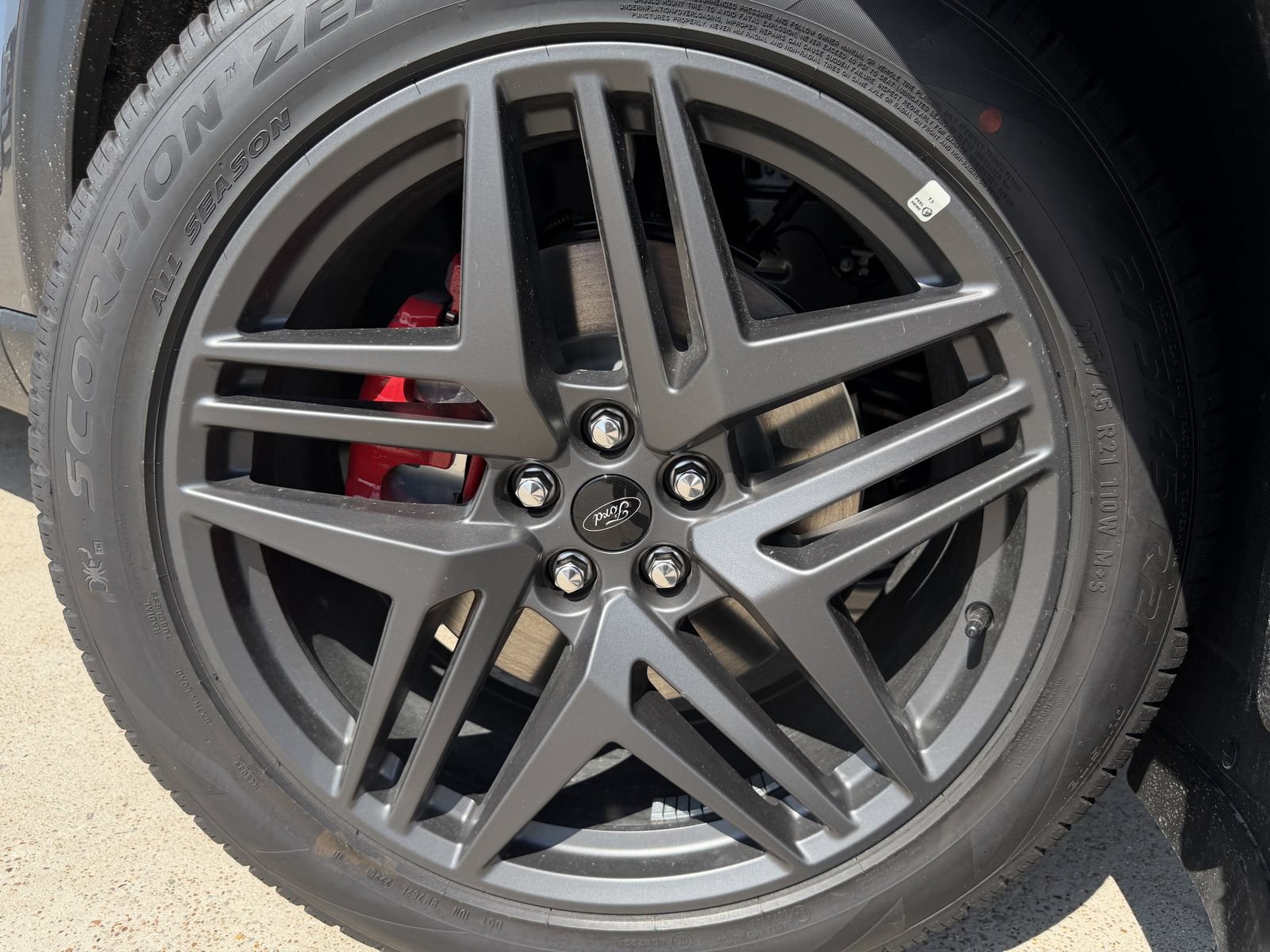 New 2026 Ford Explorer ST-Line w/ ST-Line Street Pack RWD image 8